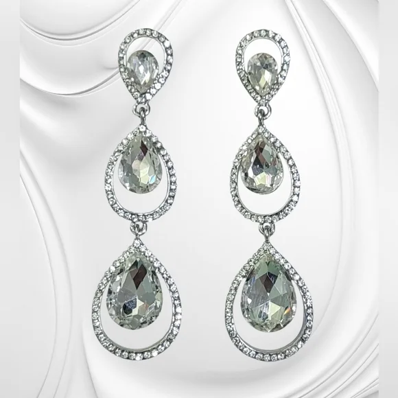 Triple Teardrop Clear Crystal And Rhinestone Dangle Earrings New - Picture 1 of 3